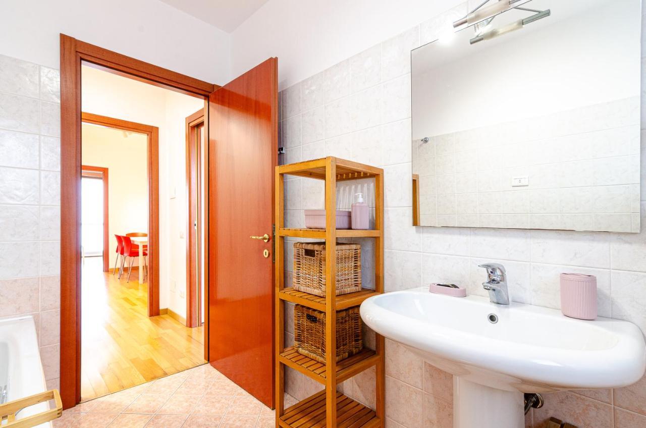 Park View Apartment - Milano Navigli Eksteriør bilde